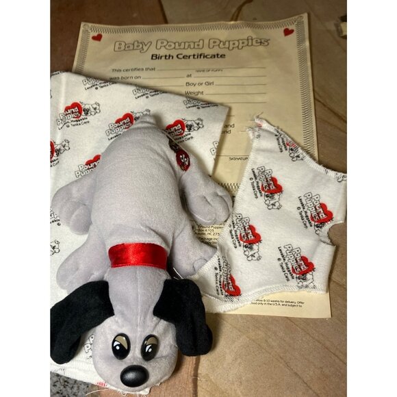 Vintage 1986 Tonka Pound Puppies Plush Dog Toy w/ diaper Blanket and Birth Cert - Picture 1 of 11